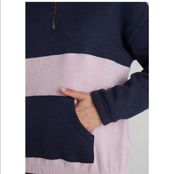 NWT Wildfox Lea Color Block Half Zip Sweatshirt - Picture 6 of 6